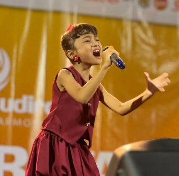 Sabina Kenes Felixia