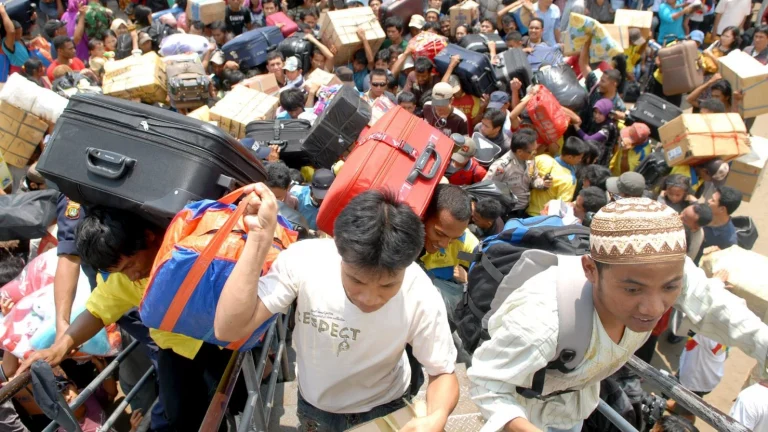 Mudik Usaha Menjadi MANUSIA