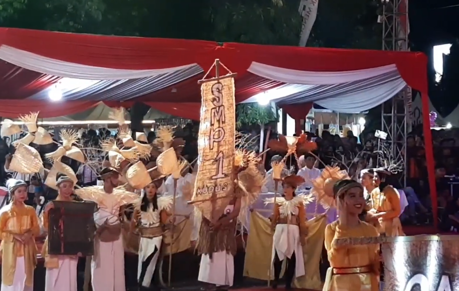 SMP 1 Kudus Dan Candikala