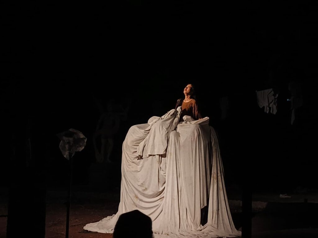 Dialog Panggung Idham Ardi, Sandilara, dan Erang