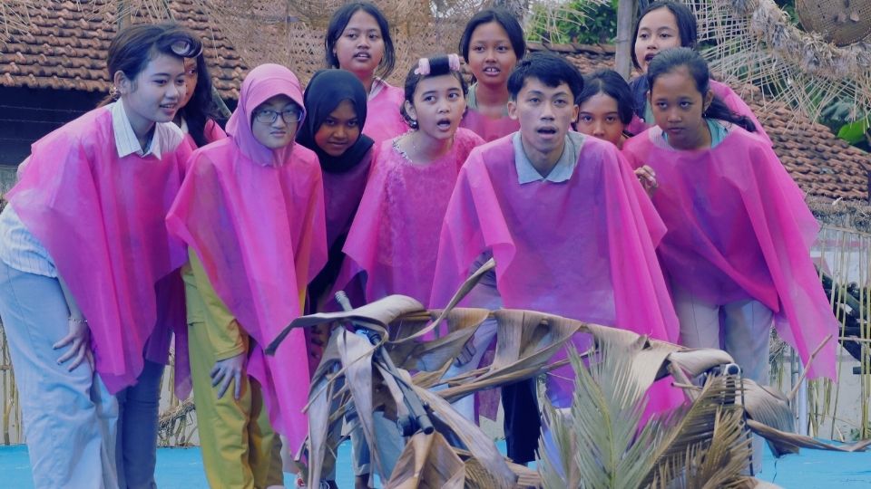 Dari Dionysus, Kentongan, DejavuPlay dan Teater Environmental