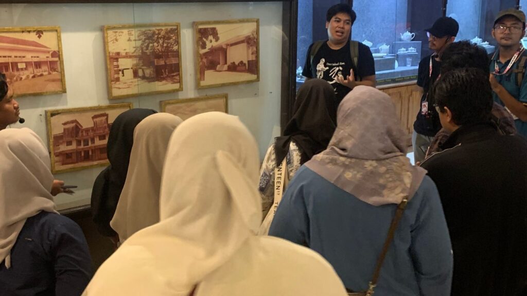 Ma roef dari Djambu Bol Santri, Saudagar, dan Dermawan dari Ngembalrejo