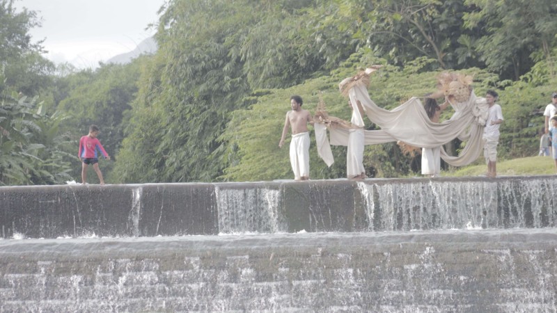 Seni dan Momen Lompatan Manusia